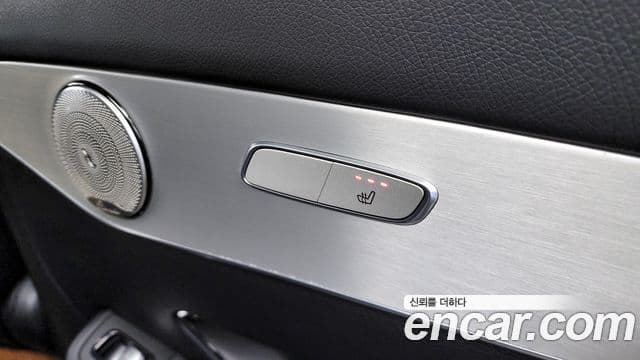 Mercedes-Benz GLC-Class 2018 — ფოტო 19/20