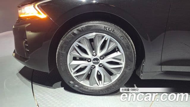 Kia K5 2023 — ფოტო 5/20