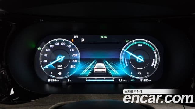 Kia K5 2023 — ფოტო 8/20