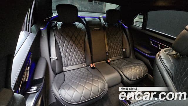 Mercedes-Benz S-Class 2022 — ფოტო 13/20