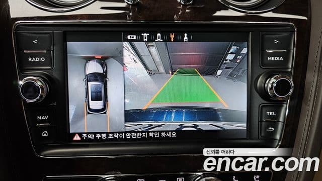 Bentley Bentayga 2020 — Şəkil 15/20