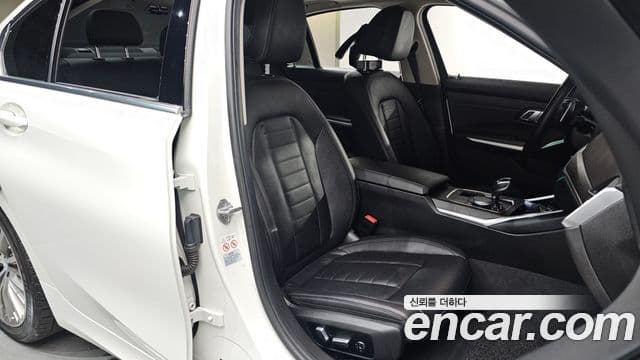 BMW 3 Series 2019 — Şəkil 10/20