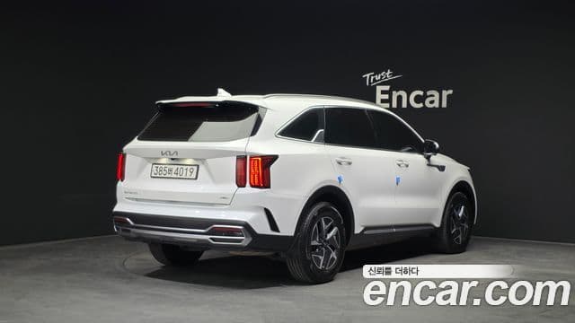 Kia Sorento 2022 — Фото 2/20