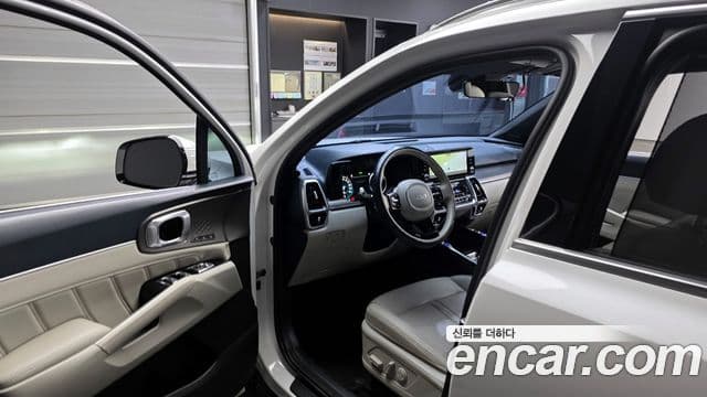 Kia Sorento 2022 — Фото 10/20