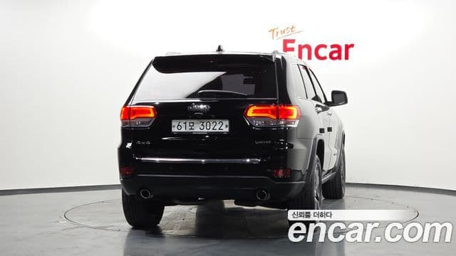 Jeep Grand Cherokee 2018 — Фото 4/20