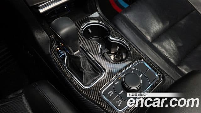 Jeep Grand Cherokee 2018 — Фото 9/20
