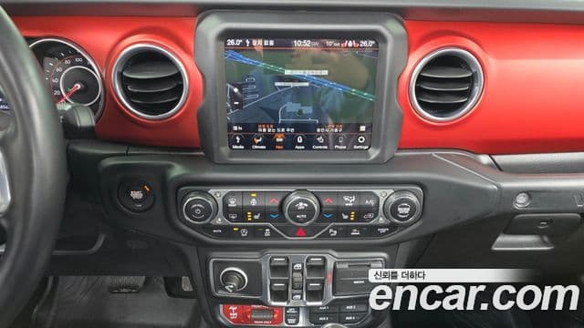 Jeep Wrangler 2020 — Photo 7/20