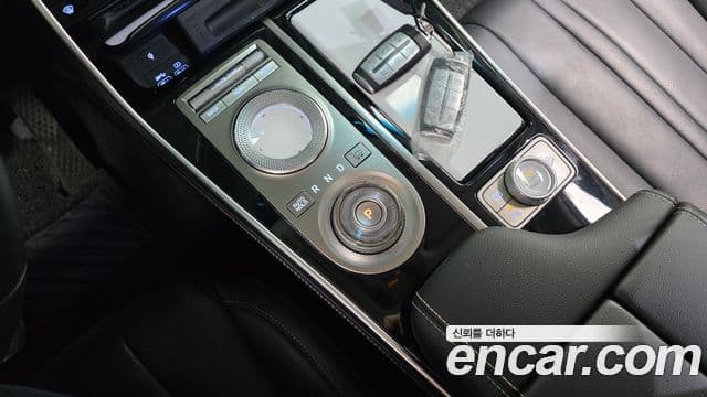 Genesis GV80 2020 — ფოტო 9/20