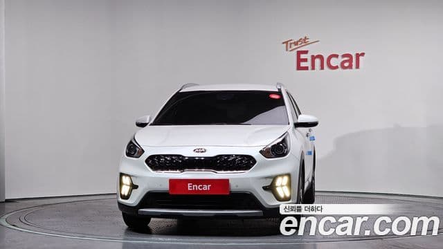 Kia Niro 2020 — ფოტო 3/20