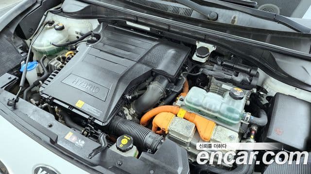 Kia Niro 2020 — ფოტო 6/20