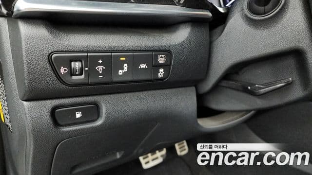 Kia Niro 2020 — ფოტო 16/20