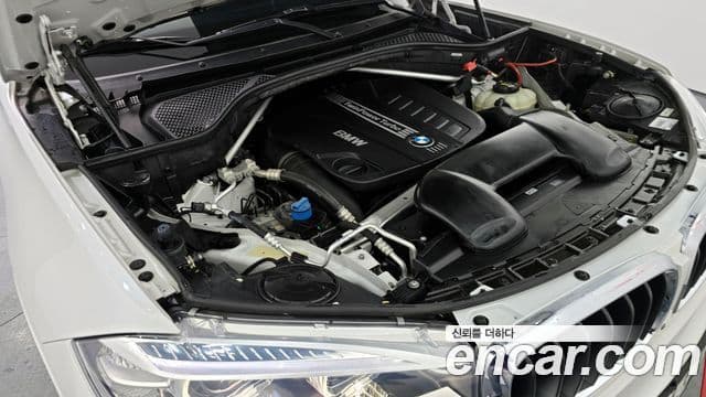 BMW X5 2018 — ფოტო 6/20
