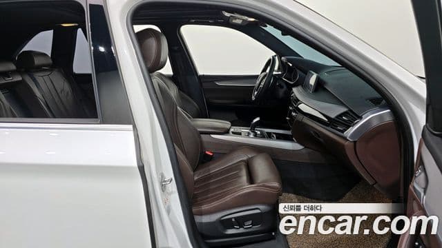 BMW X5 2018 — ფოტო 11/20