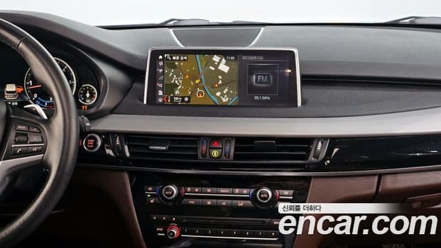 BMW X5 2018 — Şəkil 14/20