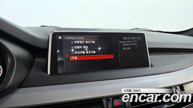 BMW X5 2018 — ფოტო 16/20