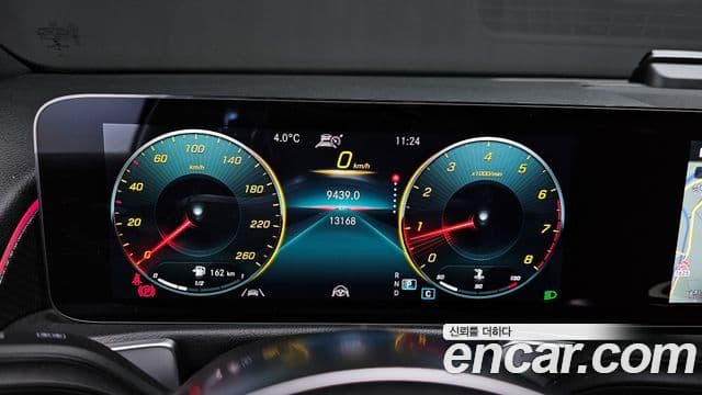 Mercedes-Benz GLB-Class 2022 — ფოტო 6/20