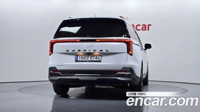 Kia Carnival 2023 — Şəkil 2/20
