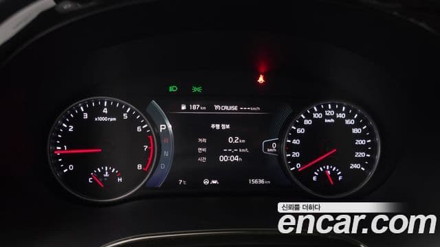 Kia Seltos 2022 — ფოტო 8/20