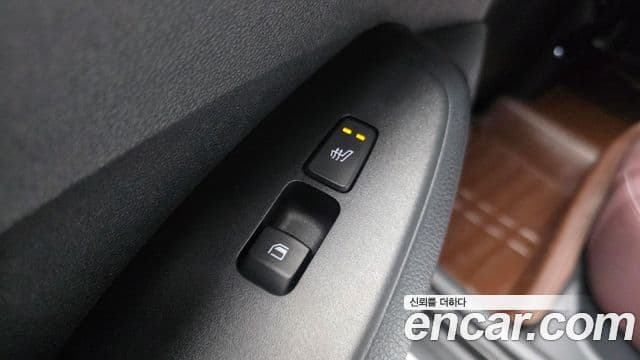 Kia Seltos 2022 — ფოტო 19/20