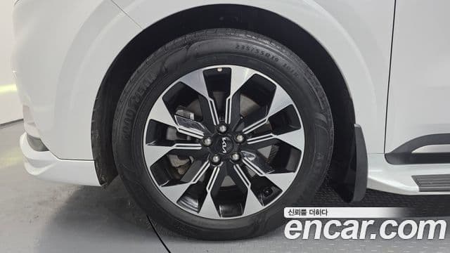 Kia Carnival 2023 — Şəkil 5/20