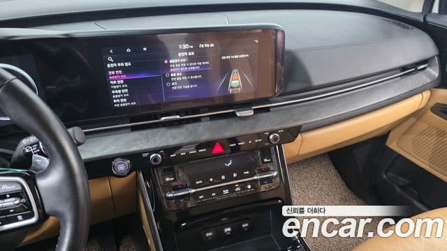 Kia Carnival 2023 — Şəkil 14/20