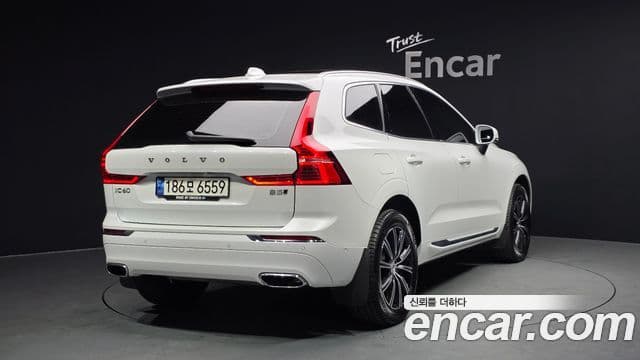Volvo XC60 2021 — Şəkil 2/20