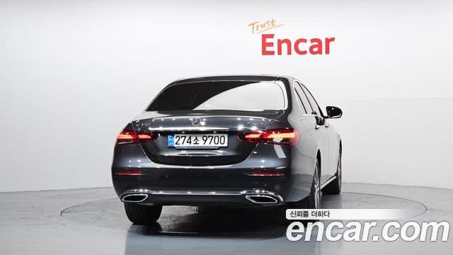 Mercedes-Benz E-Class 2021 — Şəkil 10/20