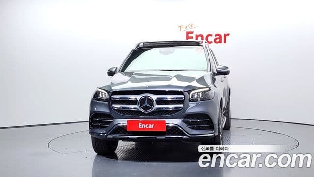 Mercedes-Benz GLS-Class 2021 — Photo 8/20