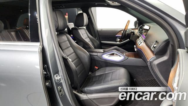 Mercedes-Benz GLS-Class 2021 — Photo 2/20