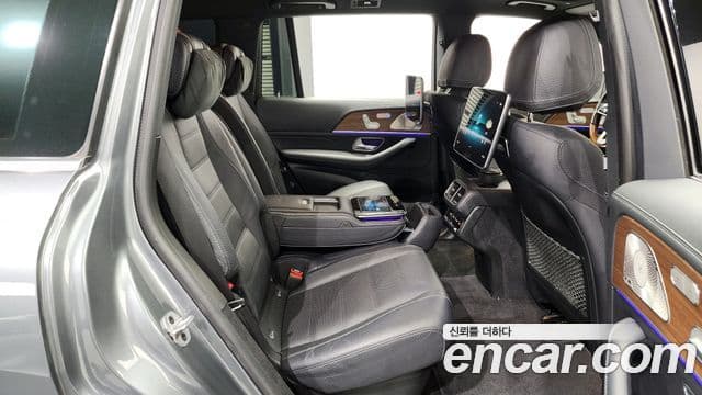 Mercedes-Benz GLS-Class 2021 — Photo 13/20
