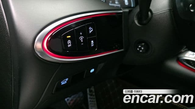 Genesis GV70 2021 — Şəkil 14/20