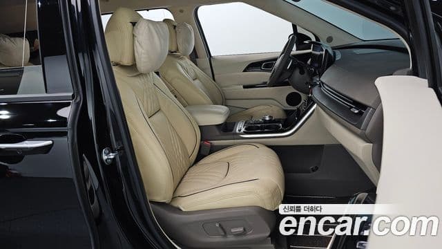 Kia Carnival 2023 — Şəkil 10/20