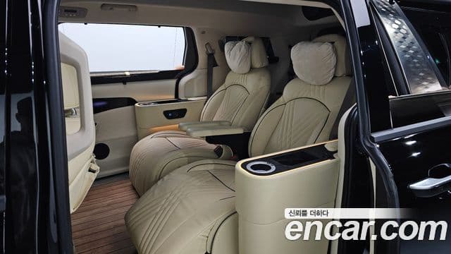 Kia Carnival 2023 — Şəkil 12/20