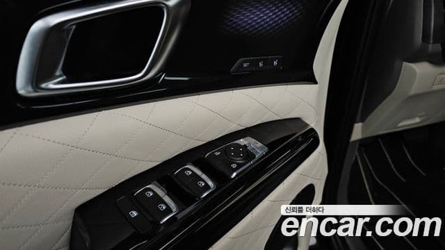Kia Carnival 2023 — Şəkil 16/20