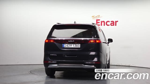 Kia Carnival 2023 — Фото 4/20