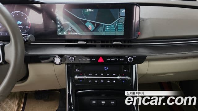 Kia Carnival 2023 — Фото 18/20