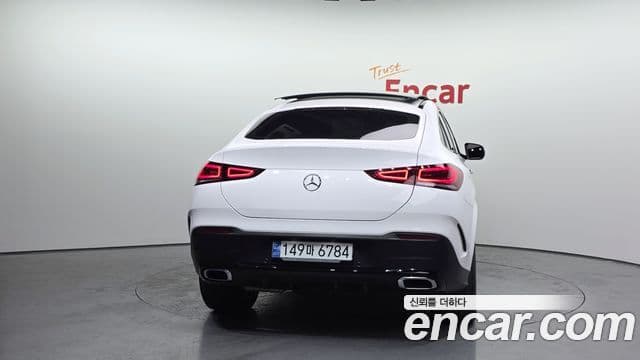 Mercedes-Benz GLE-Class 2022 — Photo 3/20