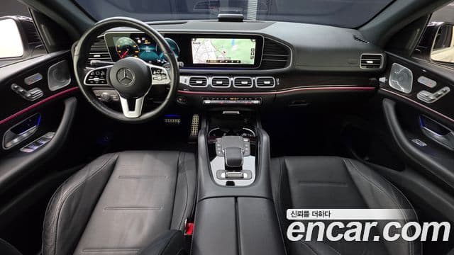 Mercedes-Benz GLE-Class 2022 — Photo 10/20