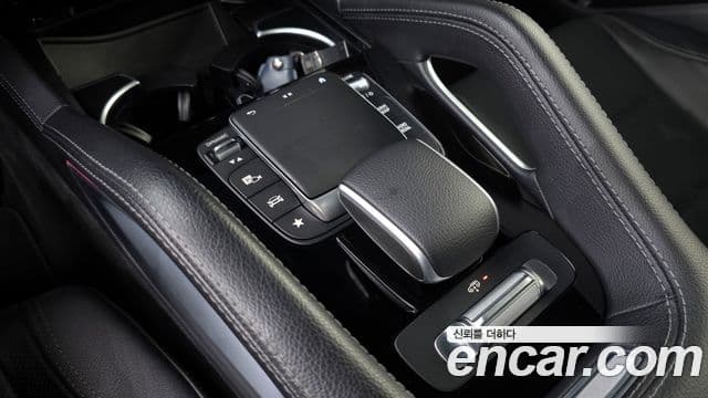 Mercedes-Benz GLE-Class 2022 — Photo 14/20