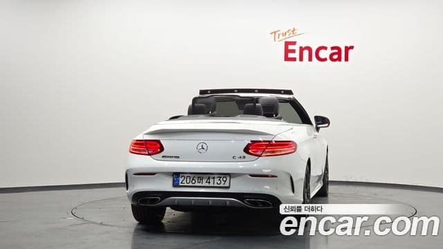 Mercedes-Benz C-Class 2018 — Фото 3/20