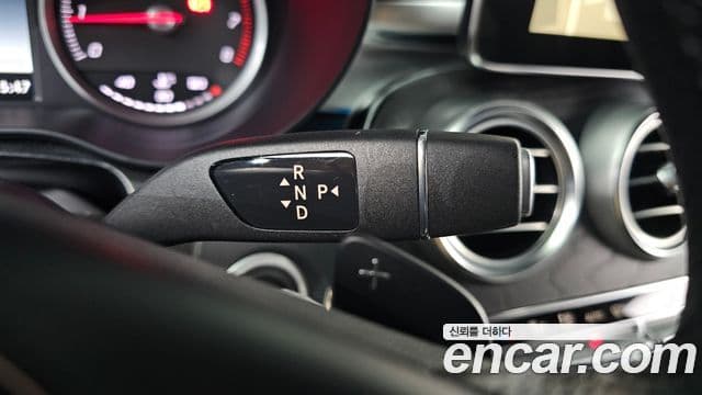 Mercedes-Benz GLC-Class 2019 — ფოტო 7/20