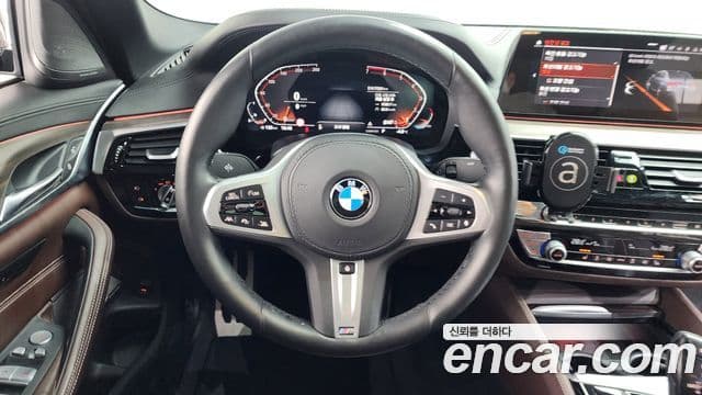 BMW 5 Series 2020 — Şəkil 13/20