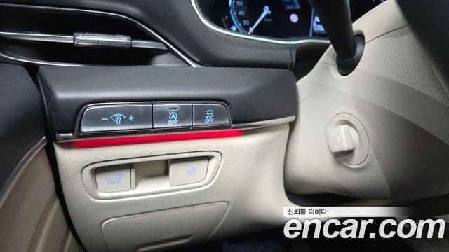 Genesis GV80 2021 — Şəkil 18/33