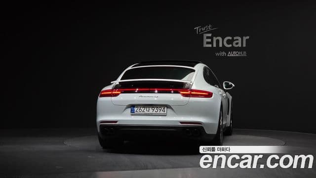 Porsche Panamera 2018 — Şəkil 4/20