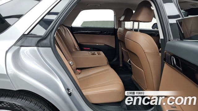 Hyundai Grandeur Hybrid 2023 — ფოტო 11/20