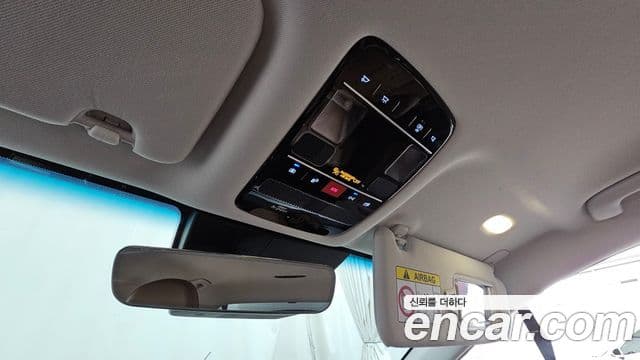 Hyundai Grandeur Hybrid 2023 — ფოტო 9/20