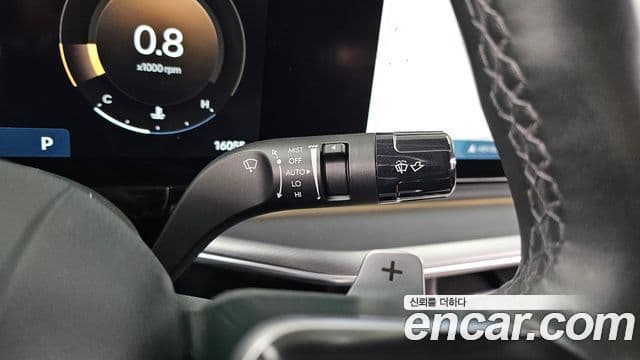 Hyundai Grandeur Hybrid 2023 — ფოტო 18/20