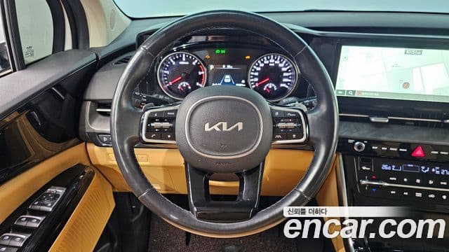 Kia Carnival 2021 — ფოტო 12/20