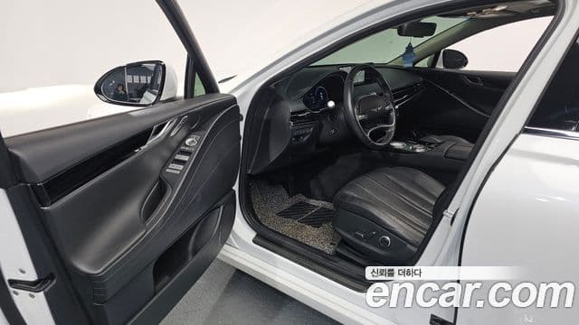 Genesis Electrified G80 2020 — Şəkil 10/20
