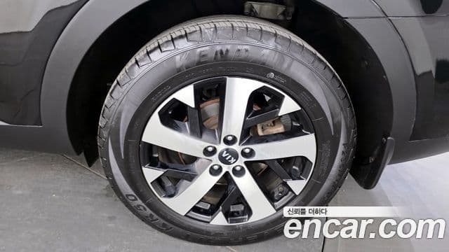 Kia Sorento 2020 — ფოტო 5/20